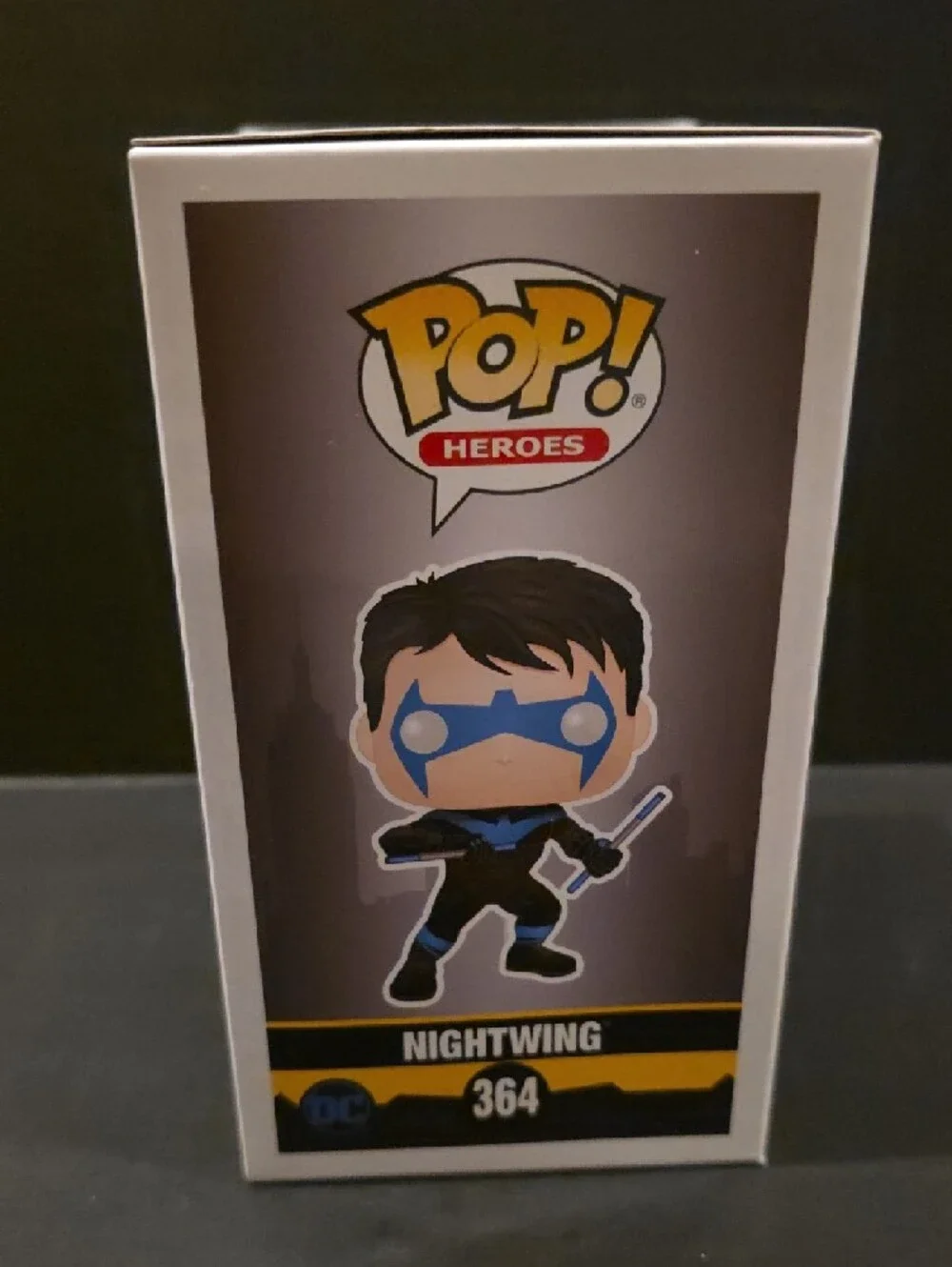 Funko Nightwing Pop! Figure - Blue Mask & Black Suit - Picture 5 of 6